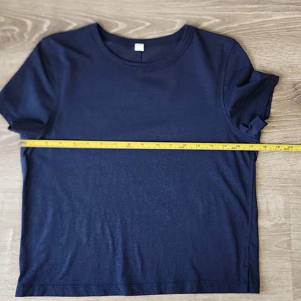 Lululemon Classic-Fit Cotton-Blend T-Shirt - Picture 4 of 10